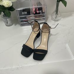 Black classy matte heels