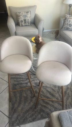 Bar stool