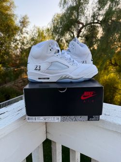 Jordan 5 White Metallic 2026