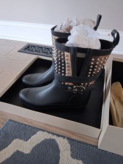 Burberry boots