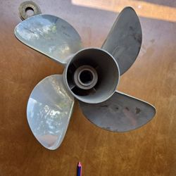 Mercury Revolution 4

/ 21p