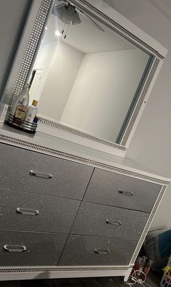 Full Bedroom Furniture Set