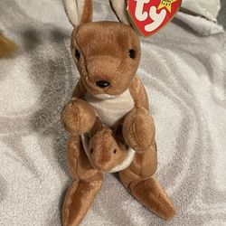 Ty Beanie Babies “Pouch” The Kangaroo 