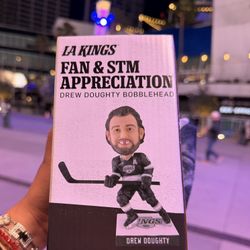 Drew Doughty Bobblehead 