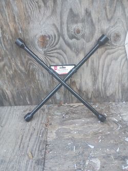 22 Inch Lug Wrench