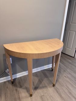Half-Moon Console Table Light Wood Tone
