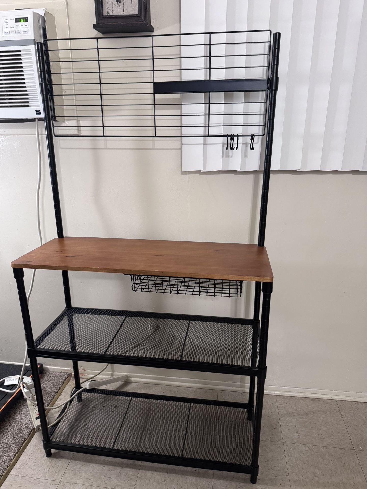 Black/Wood Bakers Rack