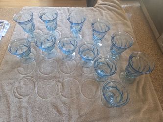 Set of 12 vintage Fostoria Jamestown pattern blue water goblet made from pressed glass