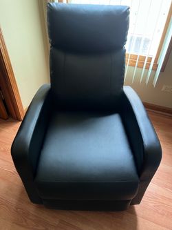 Black Manual Recliner