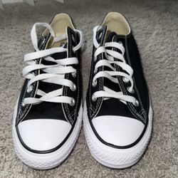 Converse Black low tops