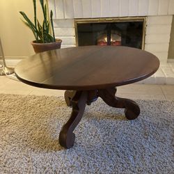 Round Coffee Table 