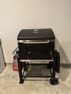Grill master Charcoal Grill