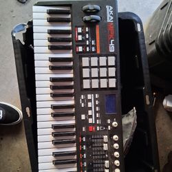 Akai MPK 49 Midi Keyboard