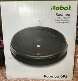 iRobot Roomba 692 Black Robot Vacuum - Wi‑Fi Connected Cleaning