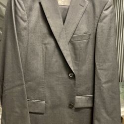 HUGO BOSS 2 Piece Suit Side Vents with Stitched Button Holes - Pasolini Movie Style - Solid CHARCOAL 42 R - Never Worn! * Small Alteration *