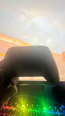 XBOX CONTROLLER WITH PADDLES SLIGHTLY USED