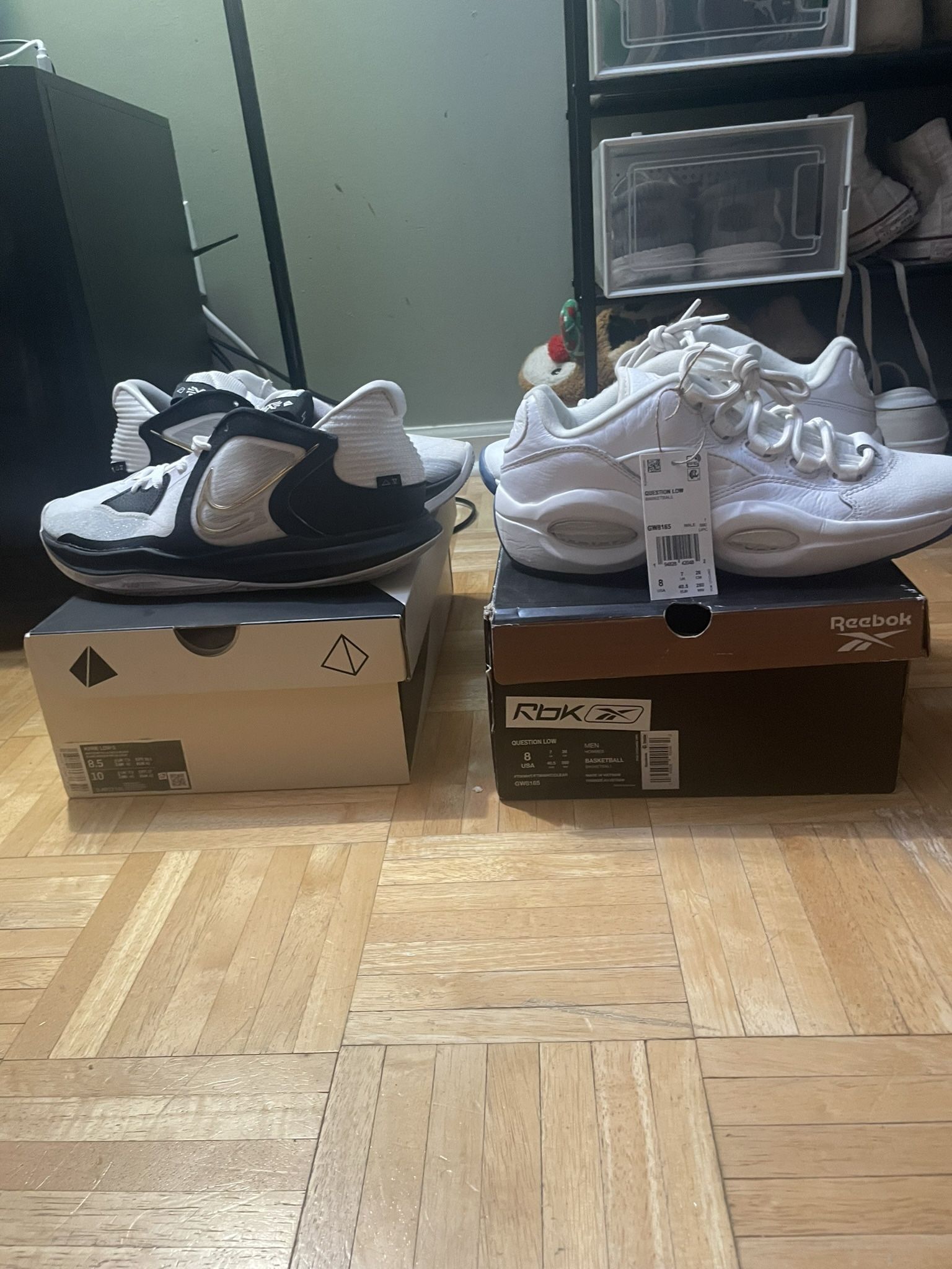 Bundle: Kyrie Low 5 and Question Low