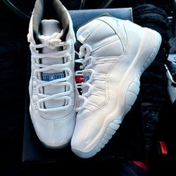 Jordan Retro 11 Legend Blue