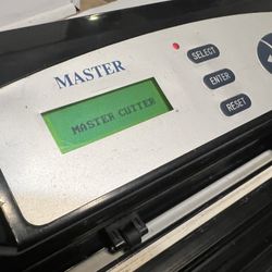 23 Inch Master Vinyl Plotter And  Cutter