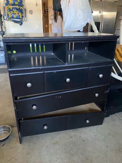 Dresser