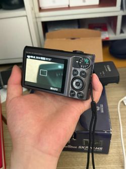 Canon SX720HS telephoto digital camera
