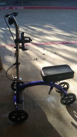 KNEESCOOTER. $50*** SCOOTER***** 4- WHE