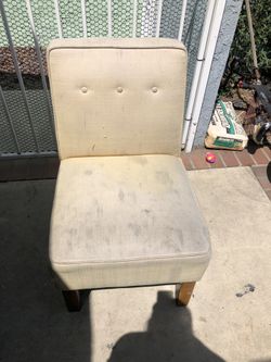 Armless accent chair