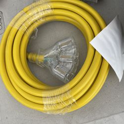 Extensión Cord 25ft 12/3 Guage. 