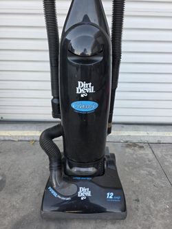 Vacuum Cleaner $10