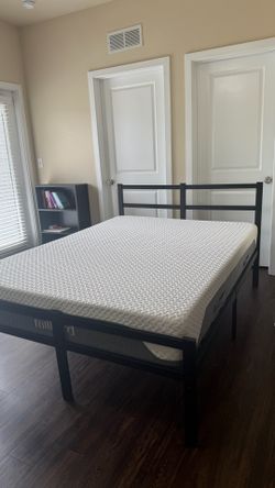Cama de metal matrimonial ( full size )con colchón memory foam