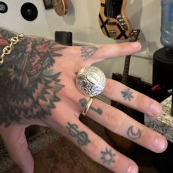 Gorgeous 😍 !! Large / Heavy 925 Sterling Silver Ring !