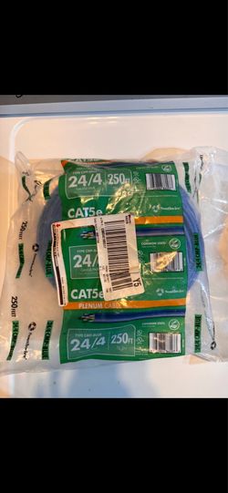 Southwire CAT5e Plenum Cable 250 ft / Cable CAT5e Plenum de Cobre