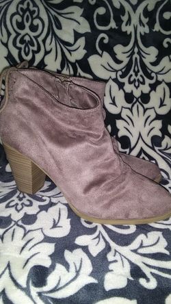 Suede Tan Booties size 9 Ladies