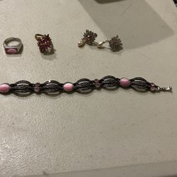 Beautiful Pink accessory Set