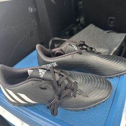 Adidas  women’s/men’s Soccer Shoes New