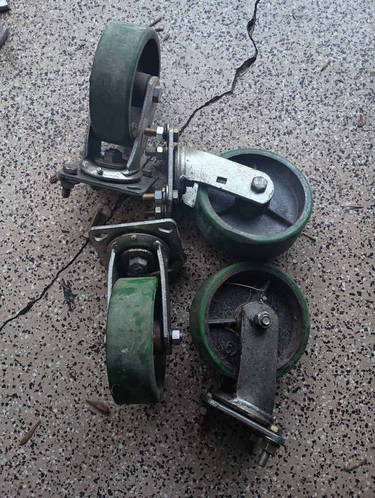 6x2 Used Industrial Wheels (4)