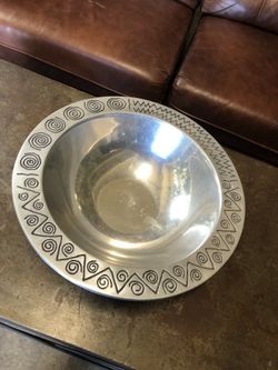 Wilton Armetale Large Fruit/ Salad/ Serving Bowl 
