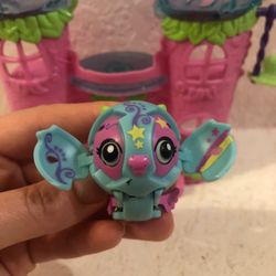 Mini Zoobles Playset / Play House / Doll House / Castle