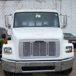 2005 F-350 & 2002 Freightliner FL-70 tow Trucks 