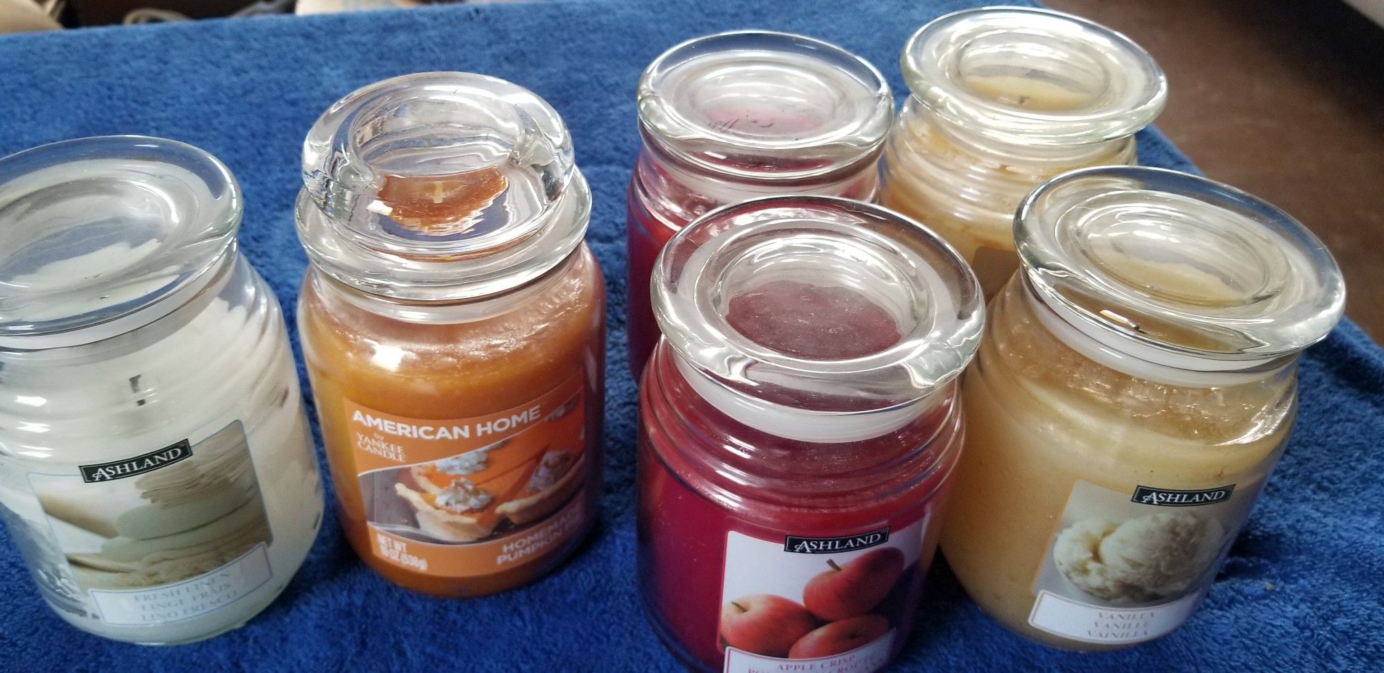 4 large scented candles (17 oz each)