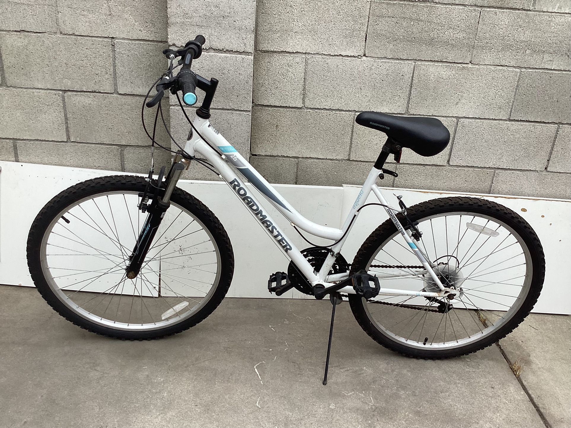 26” Mountain Roadmaster Granite Bike For Women 6 Speeds Excellent Condition $120