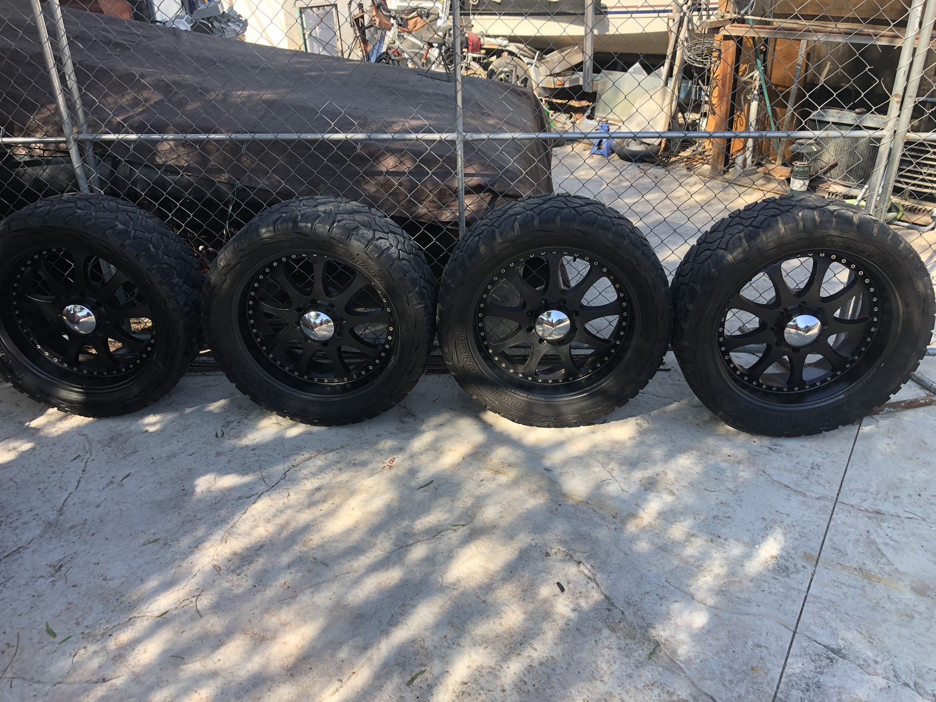 22 inch rims and tires