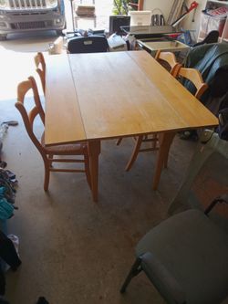Wooden Dining table w/4 chairs