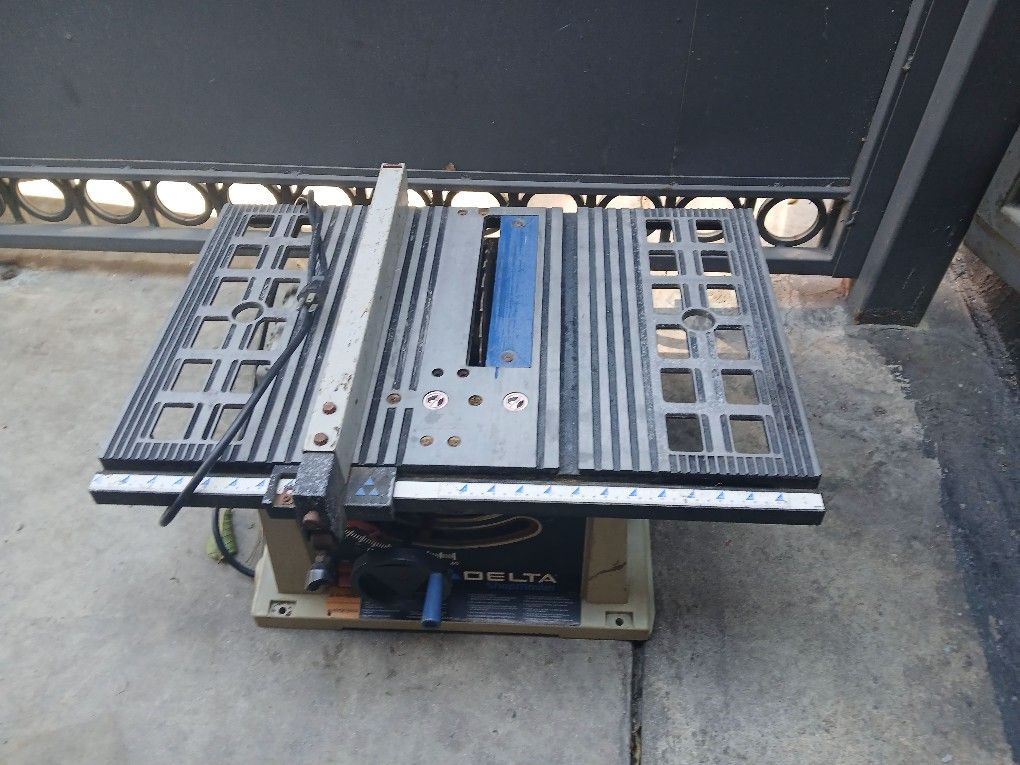 Delta Table Saw