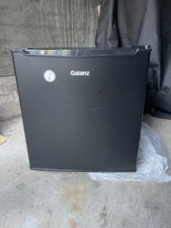 Mini fridge