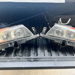 BMW 3 Series Halogen Headlight Left and Right