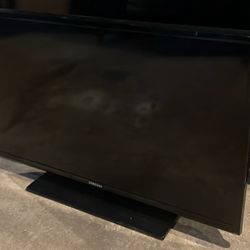 Samsung 32 in TV  w/remote