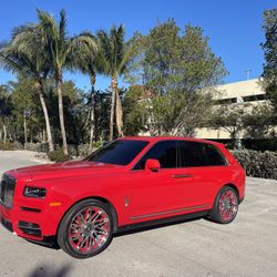 rolls-Royce 24 Inch Wheels Brand New Perelli Tires