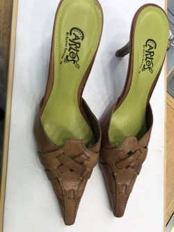Carlos by Carlos Santana pointed heels