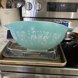 Vintage Pyrex Amish Butter Print Bowl